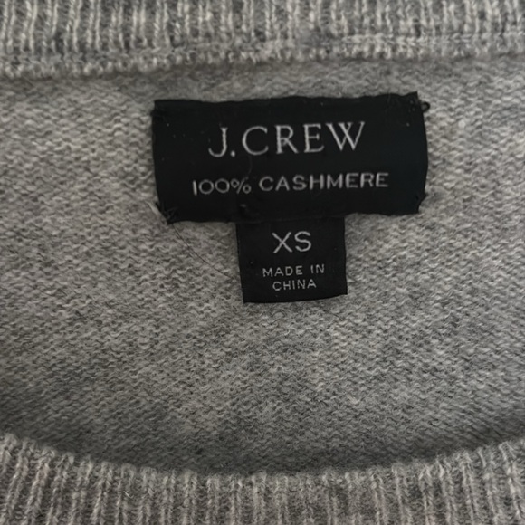 Jcrew XS gray cashmere sweater. - Picture 2 of 3